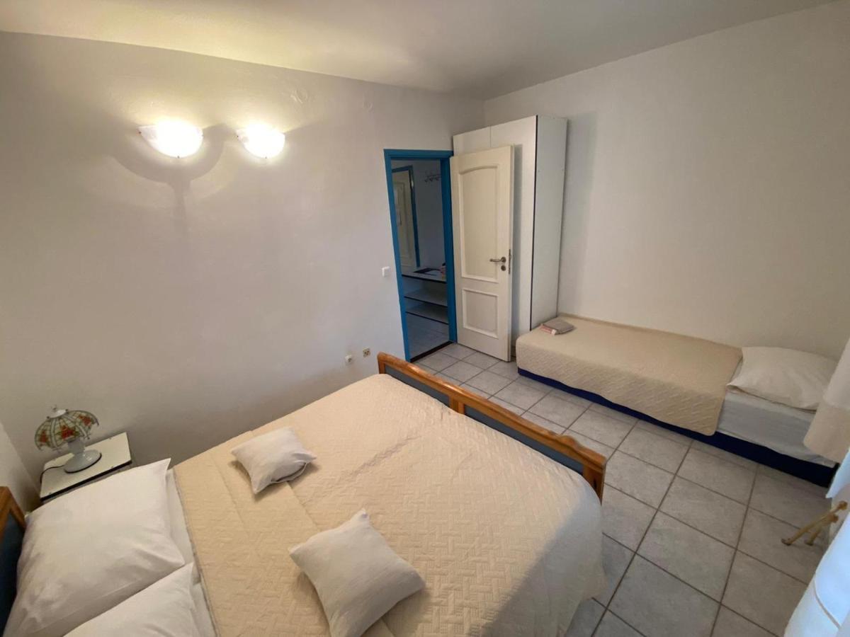 Blue Wave Apartments トゥラニ エクステリア 写真