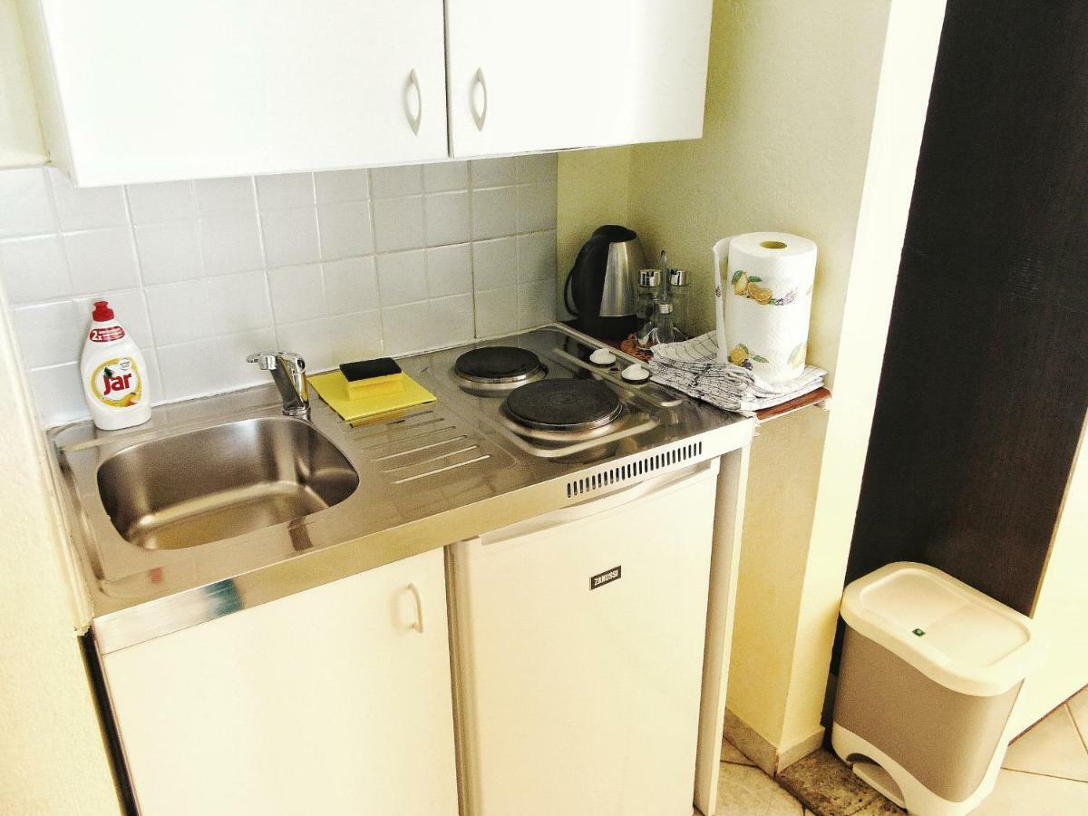 Blue Wave Apartments トゥラニ エクステリア 写真